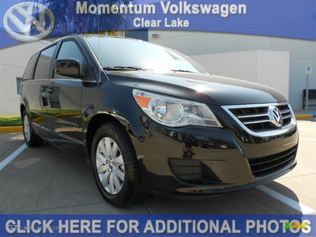 Nocturne Black Metallic Volkswagen Routan