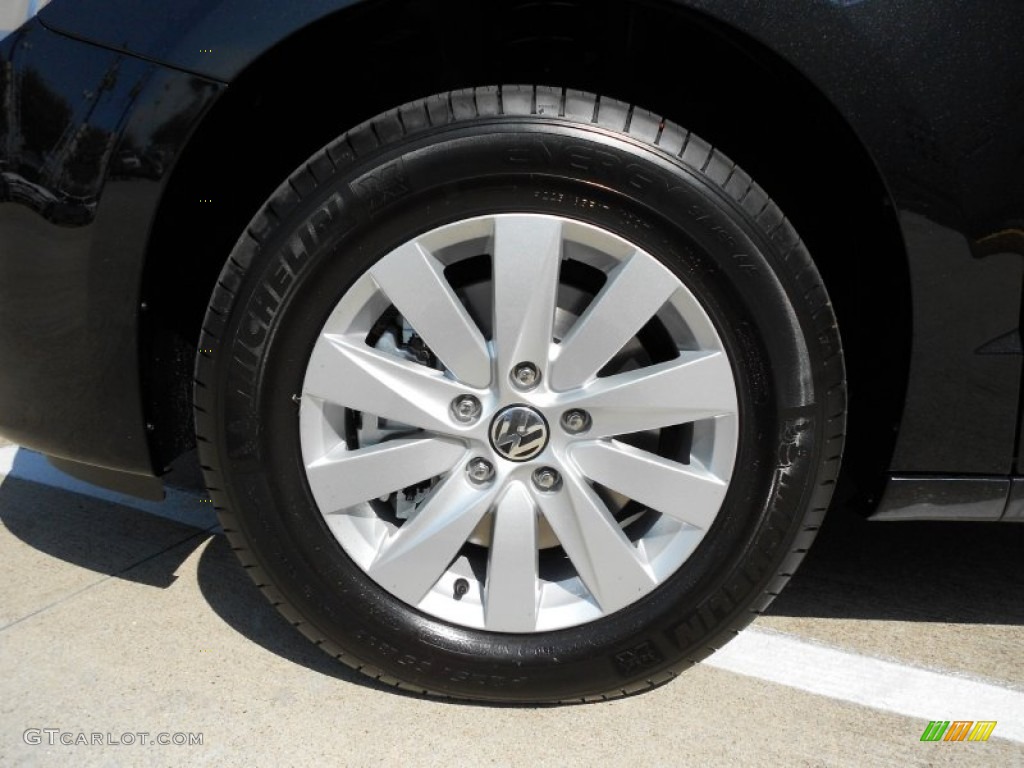 2012 Volkswagen Routan SEL Wheel Photo #54697660