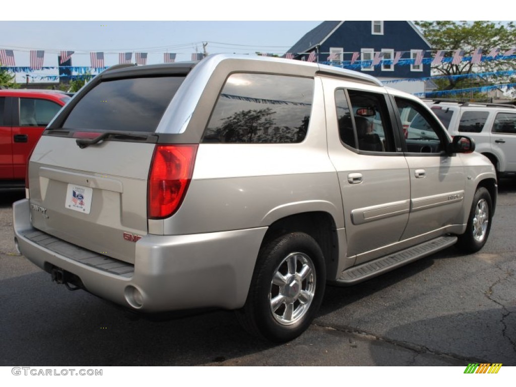 Liquid Silver Metallic 2004 GMC Envoy XUV SLT 4x4 Exterior Photo #54698290