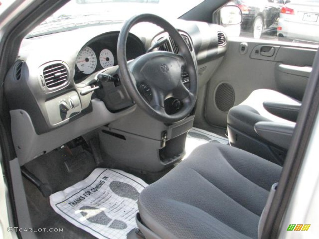 2004 Caravan SE - Bright Silver Metallic / Medium Slate Gray photo #18