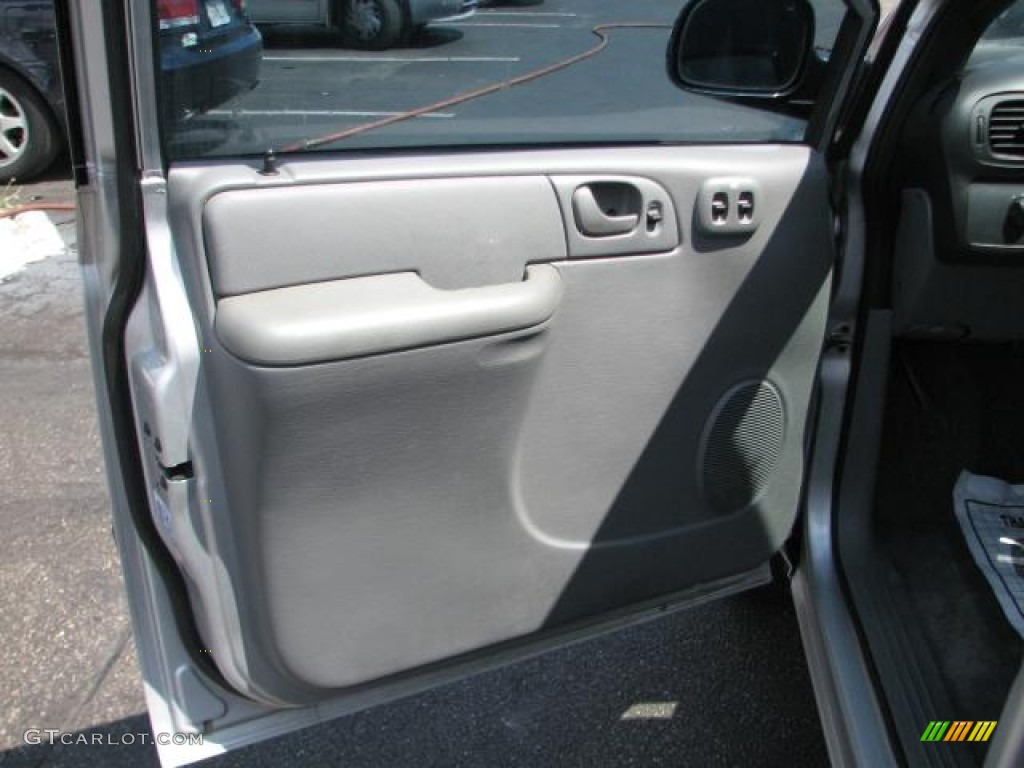2004 Caravan SE - Bright Silver Metallic / Medium Slate Gray photo #19