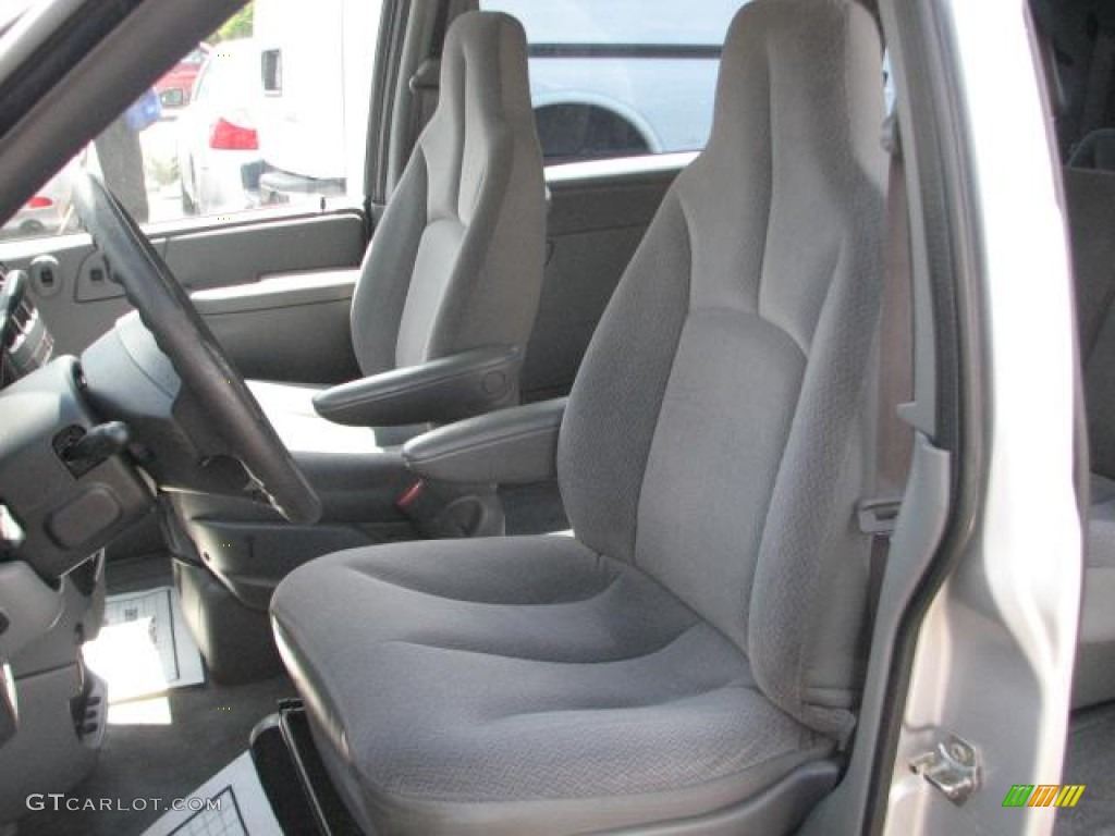 2004 Caravan SE - Bright Silver Metallic / Medium Slate Gray photo #20