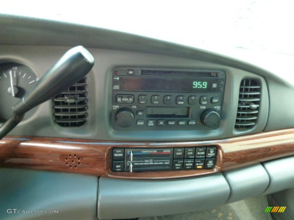 2005 Buick LeSabre Custom Audio System Photo #54701371