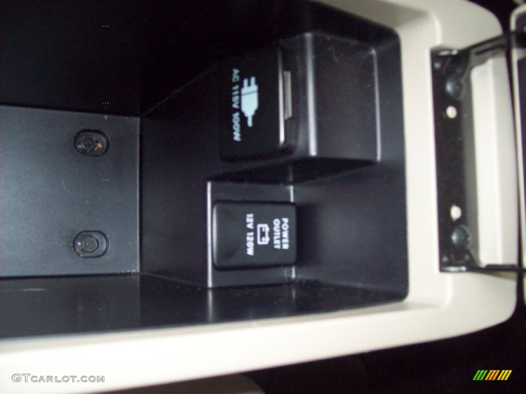 2008 Outlander XLS 4WD - Deep Blue Metallic / Beige photo #22