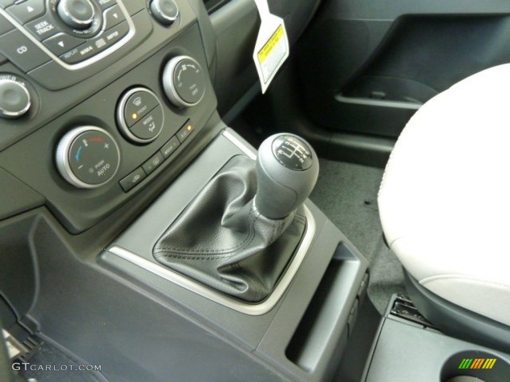 2012 Mazda MAZDA5 Sport Transmission Photos