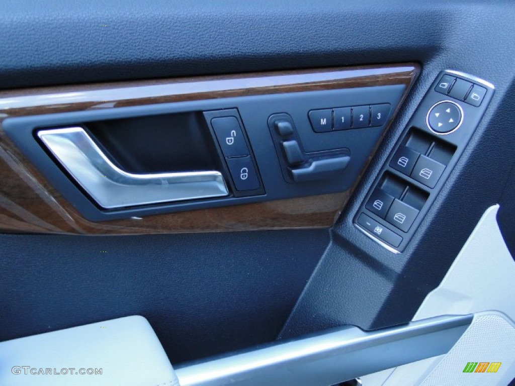 2012 Mercedes-Benz GLK 350 Controls Photo #54704977