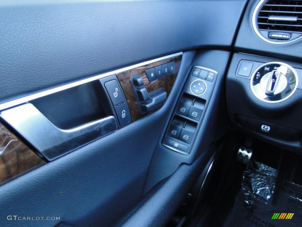 2012 Mercedes-Benz C 250 Sport Controls Photo #54705715