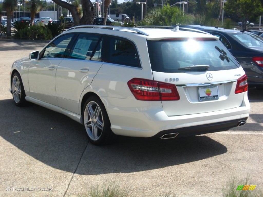 2011 E 350 4Matic Wagon - Arctic White / Black photo #3