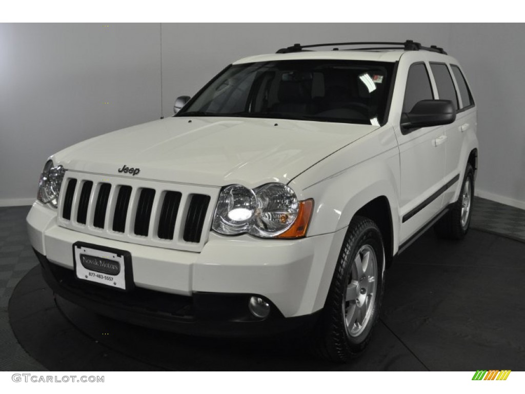 2008 Grand Cherokee Laredo 4x4 - Stone White / Dark Slate Gray photo #1