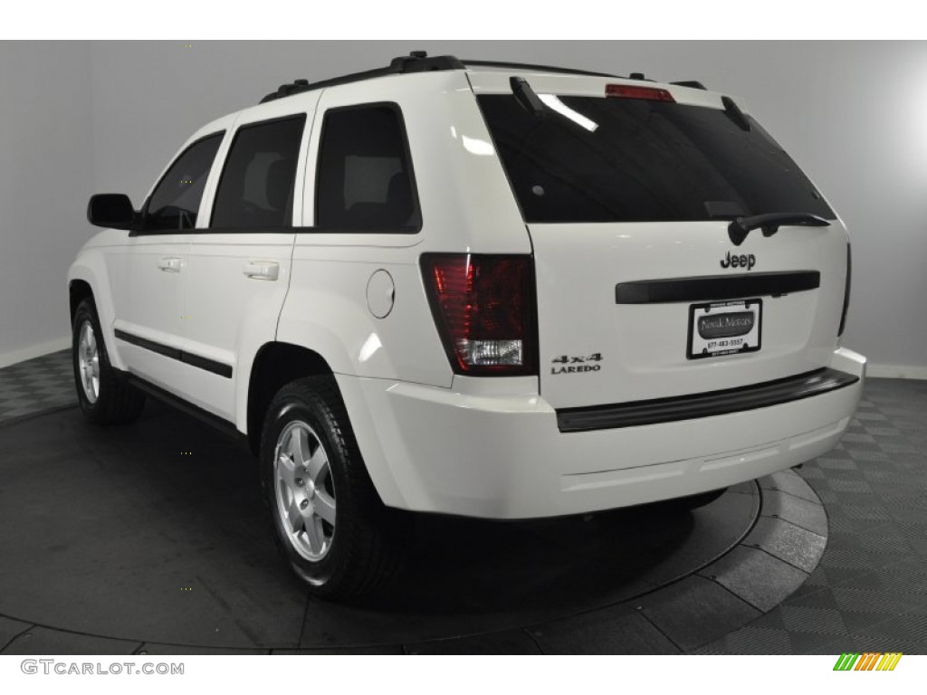 2008 Grand Cherokee Laredo 4x4 - Stone White / Dark Slate Gray photo #2