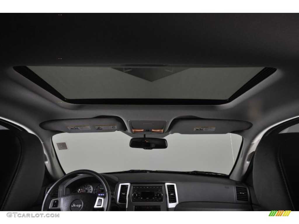 2008 Grand Cherokee Laredo 4x4 - Stone White / Dark Slate Gray photo #32