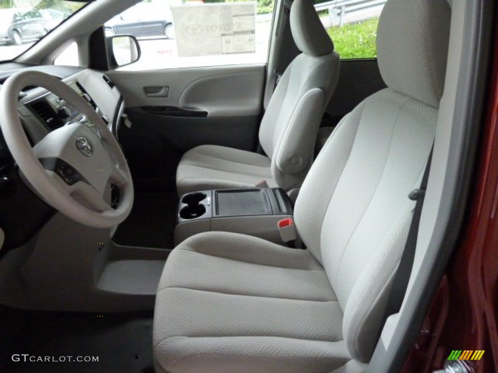 2012 Sienna LE - Salsa Red Pearl / Light Gray photo #8