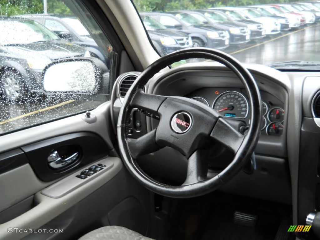 2005 GMC Envoy XUV SLE 4x4 Light Gray Steering Wheel Photo #54710190