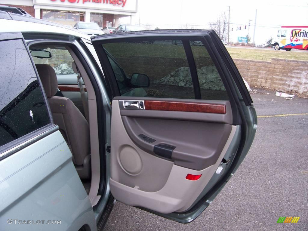 2004 Pacifica  - Bright Silver Metallic / Dark Slate Gray photo #24