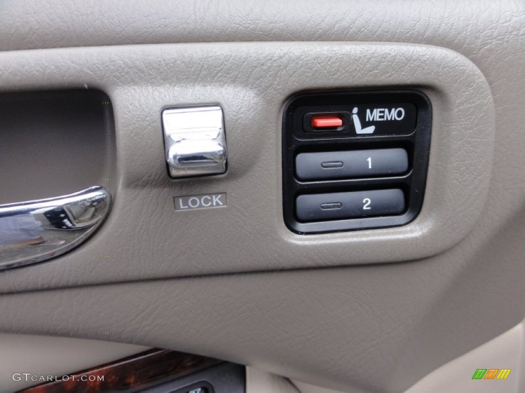 2002 Acura TL 3.2 Type S Controls Photo #54714267