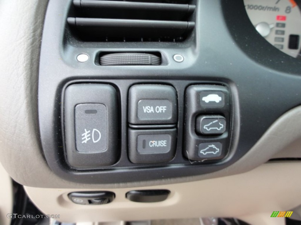 2002 Acura TL 3.2 Type S Controls Photo #54714613