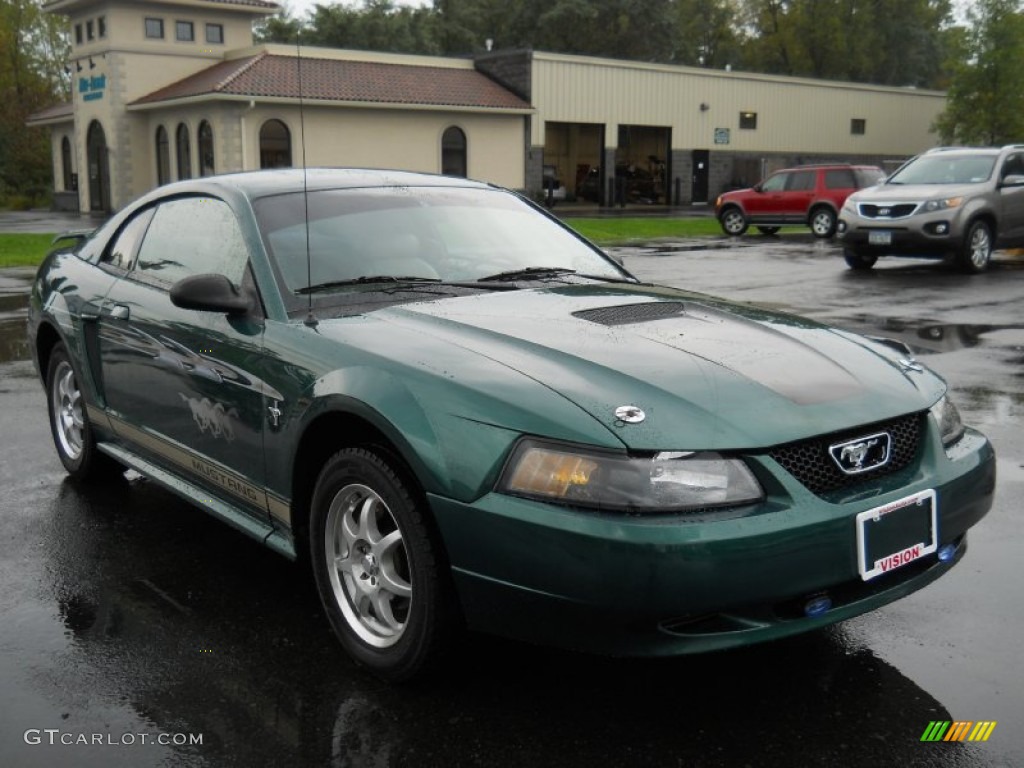 2002 Mustang V6 Coupe - Tropic Green Metallic / Medium Parchment photo #17