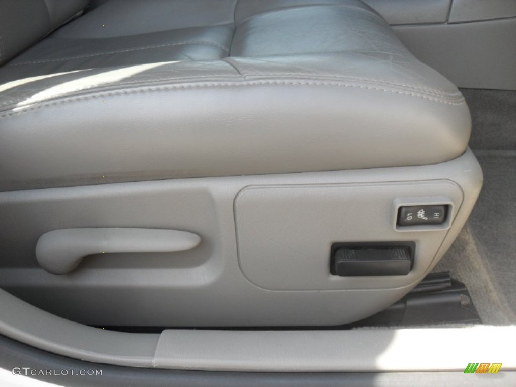2004 Impala LS - White / Medium Gray photo #20