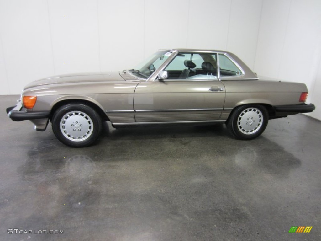 Light Beige Metallic 1987 Mercedes-Benz SL Class 560 SL Roadster Exterior Photo #54719699