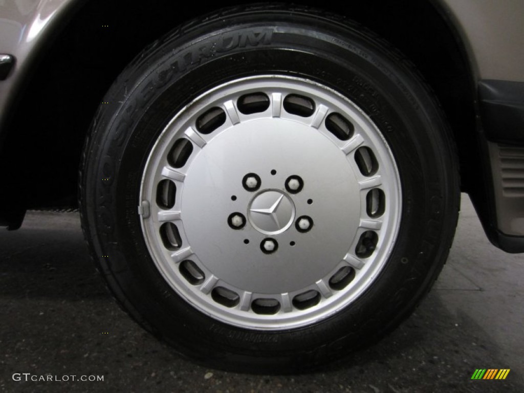 1987 Mercedes-Benz SL Class 560 SL Roadster Wheel Photo #54719827