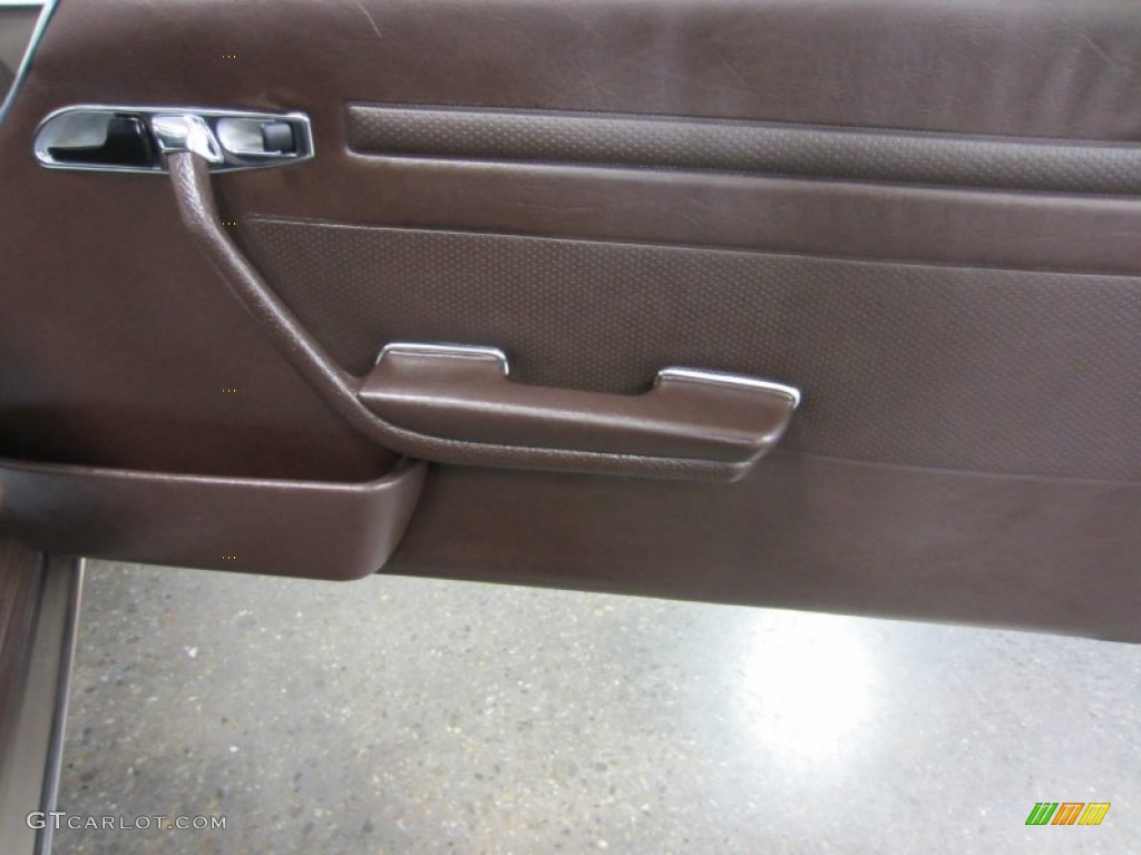 1987 Mercedes-Benz SL Class 560 SL Roadster Brown Door Panel Photo #54719845