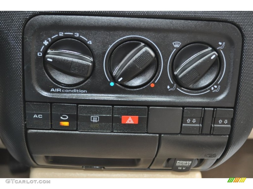 2002 Volkswagen Cabrio GLS Controls Photo #54719890