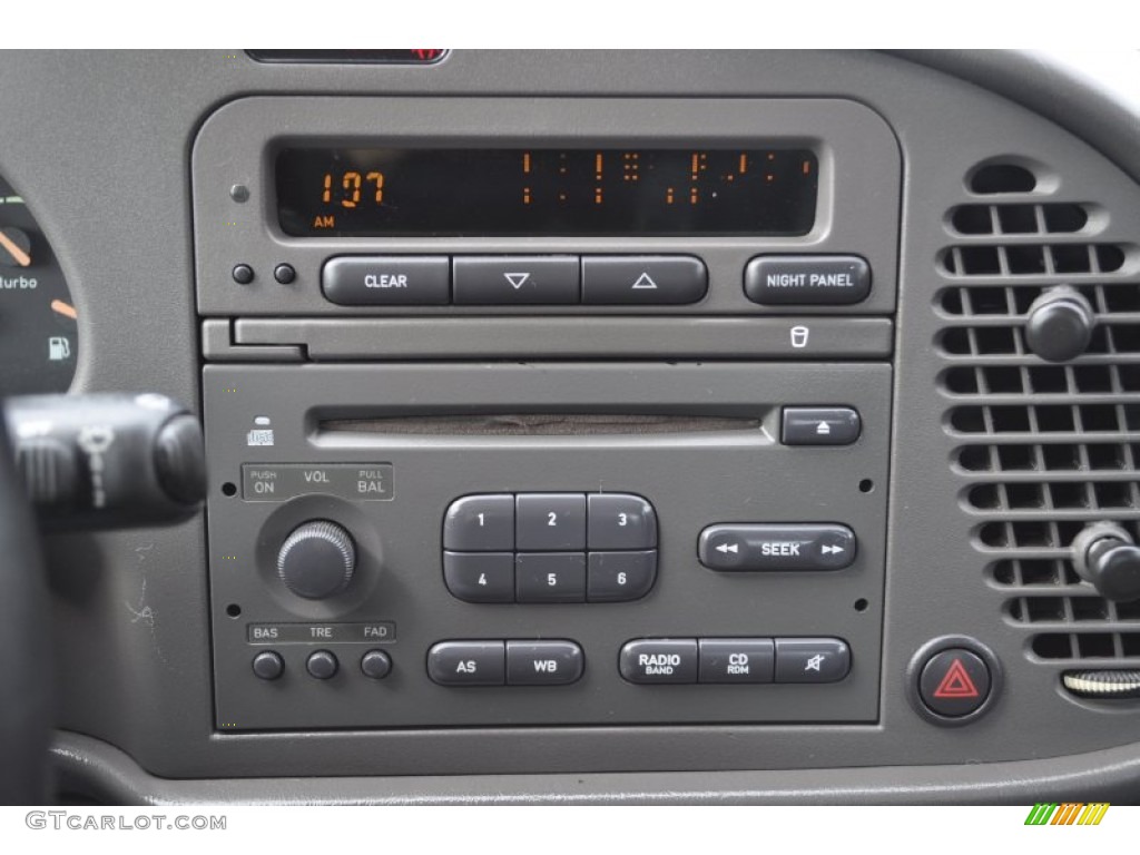 1999 Saab 9-3 Sedan Controls Photo #54722494