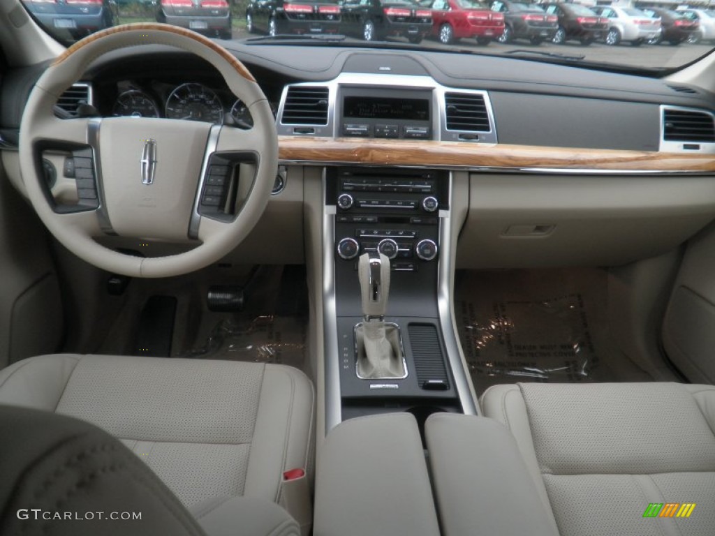 2012 Lincoln MKS FWD Light Camel Dashboard Photo #54723448