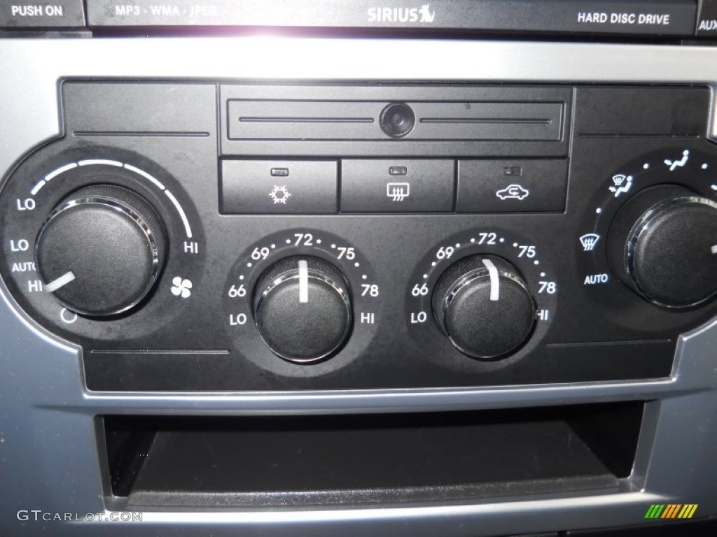 2010 Chrysler 300 Touring AWD Controls Photo #54730991
