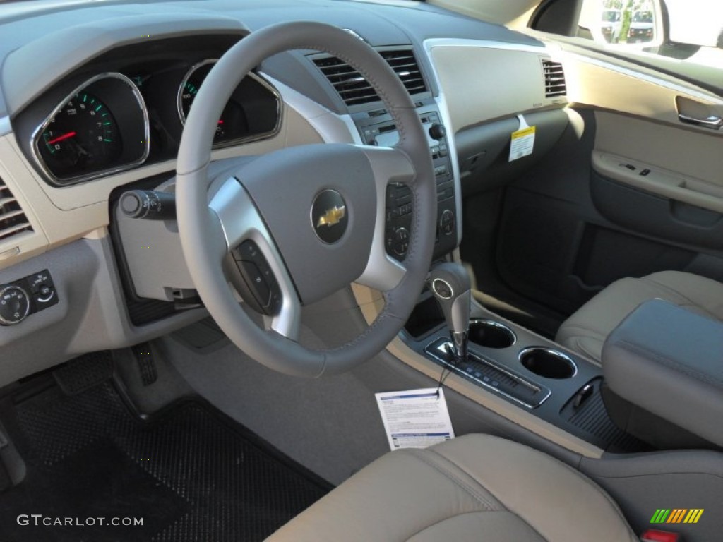 Cashmere/Dark Gray Interior 2012 Chevrolet Traverse LT Photo #54732371