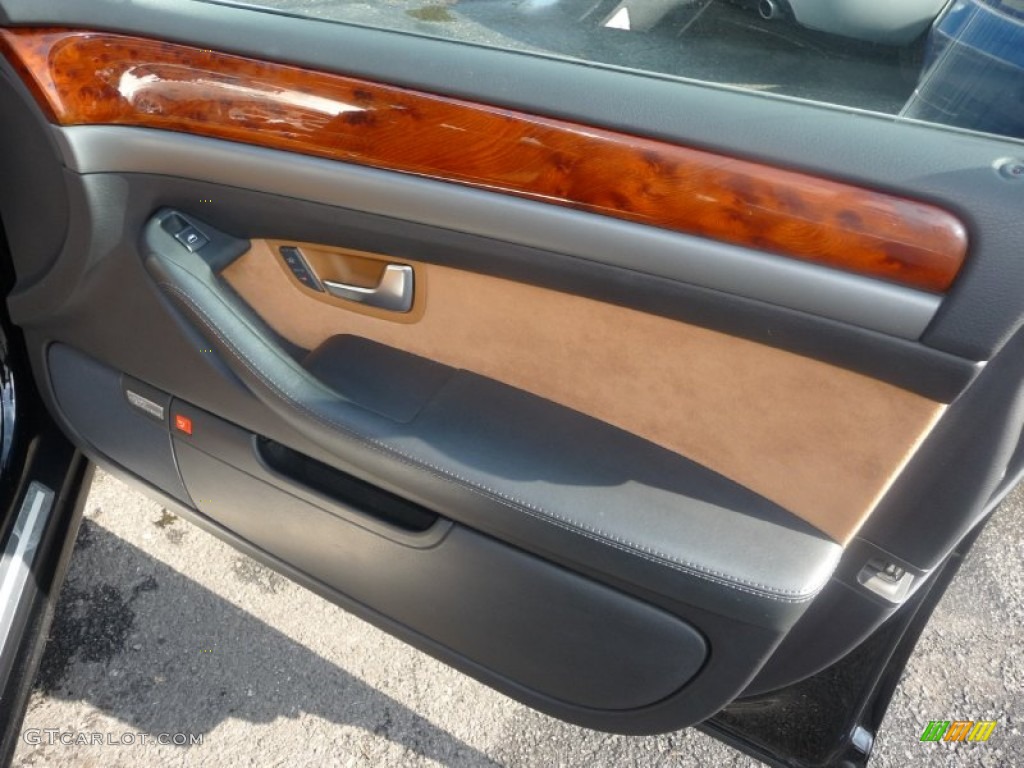 2005 Audi A8 4.2 quattro Door Panel Photos