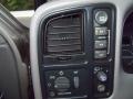 2002 Chevrolet Suburban 1500 LS 4x4 Controls