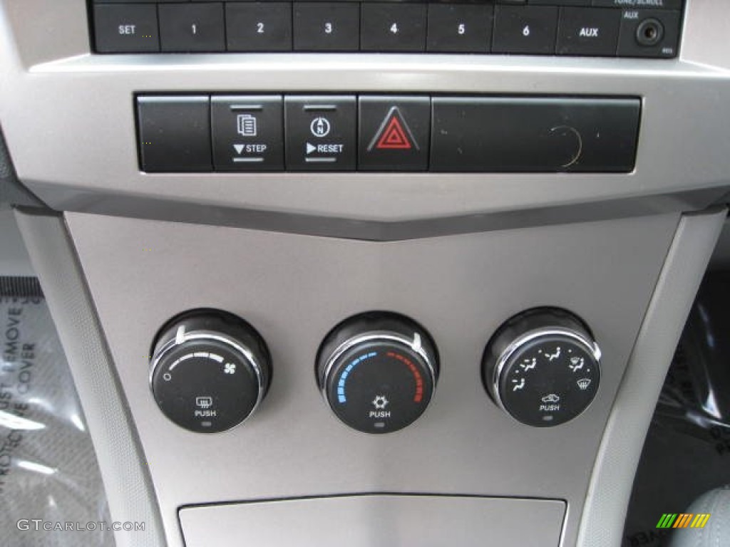2008 Chrysler Sebring Touring Convertible Controls Photo #54735578