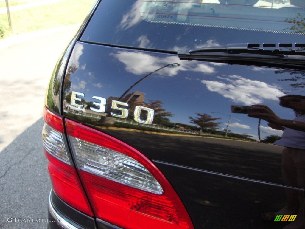 2008 E 350 4Matic Wagon - Black / Cashmere photo #10