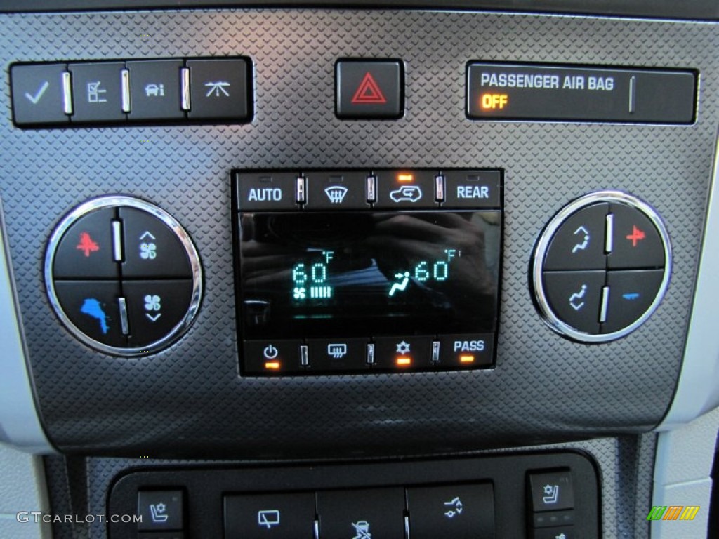 2011 Traverse LTZ AWD - White Diamond Tricoat / Cashmere/Ebony photo #16