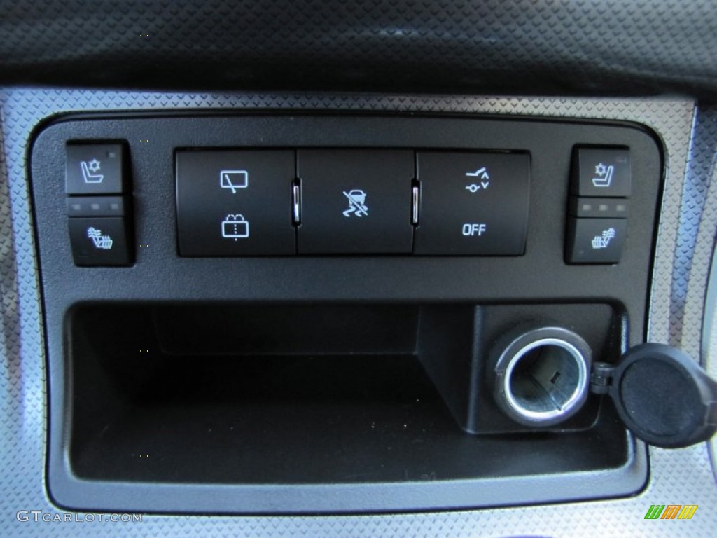 2011 Traverse LTZ AWD - White Diamond Tricoat / Cashmere/Ebony photo #17