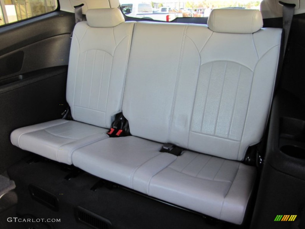 2011 Traverse LTZ AWD - White Diamond Tricoat / Cashmere/Ebony photo #25