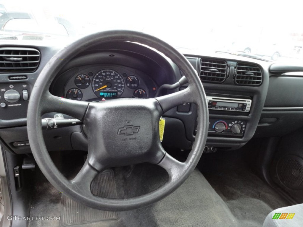 1999 Chevrolet S10 LS Regular Cab Graphite Dashboard Photo #54739517