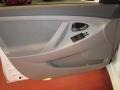 Super White - Camry LE Photo No. 11