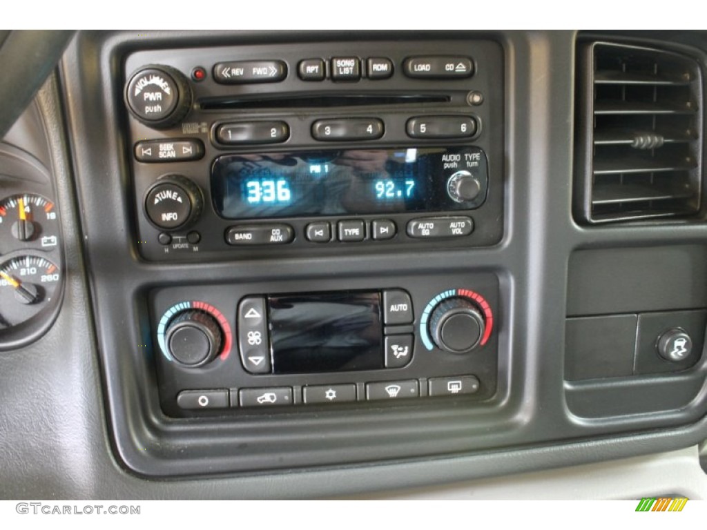 2006 GMC Yukon SLT 4x4 Audio System Photo #54745272