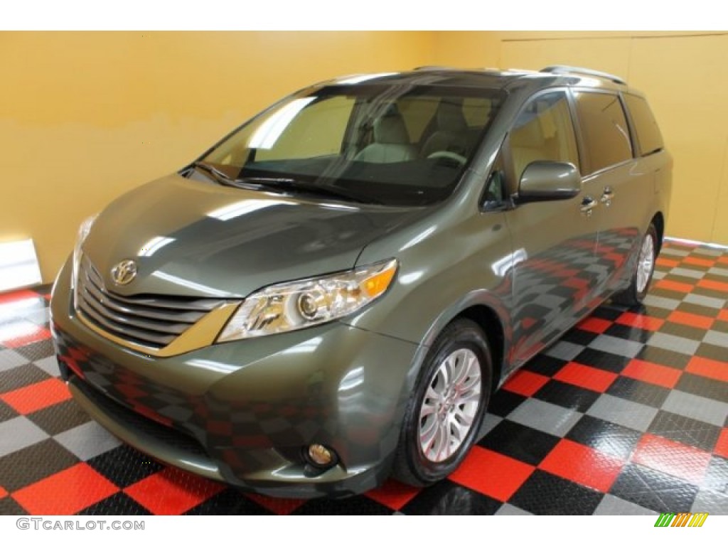 2011 Sienna XLE - Predawn Gray Mica / Bisque photo #2