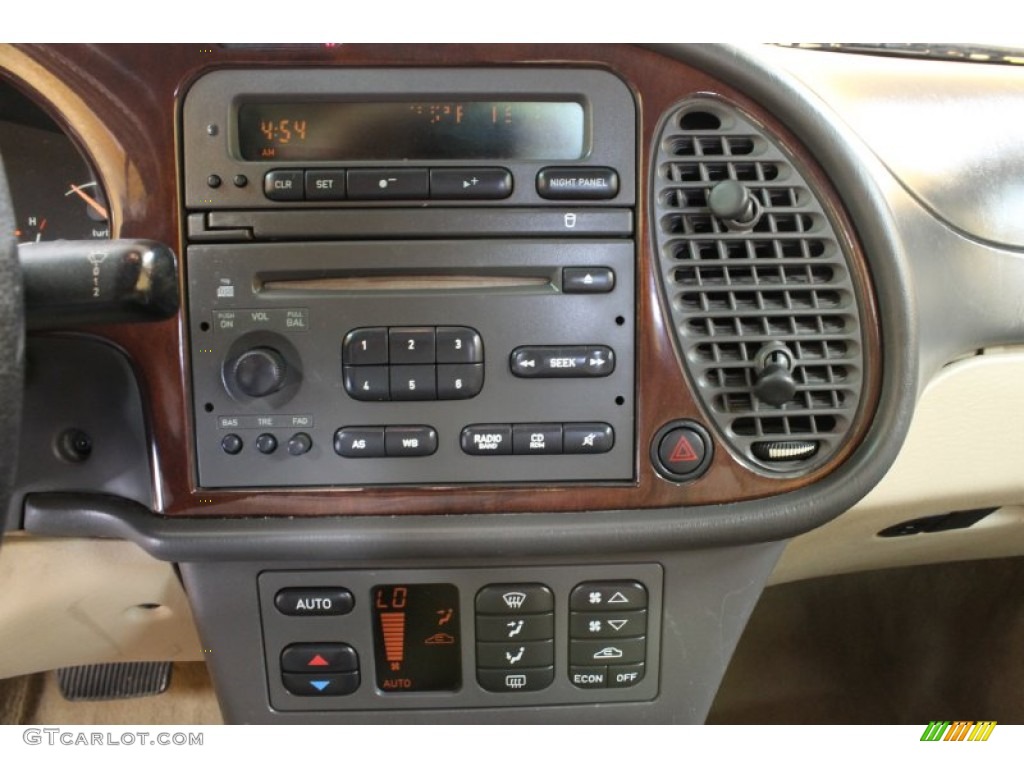 2003 Saab 9-3 SE Convertible Controls Photo #54746928