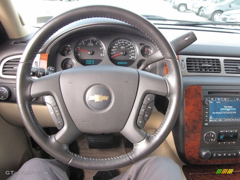 2007 Chevrolet Suburban 1500 LTZ 4x4 Light Cashmere/Ebony Steering Wheel Photo #54747732