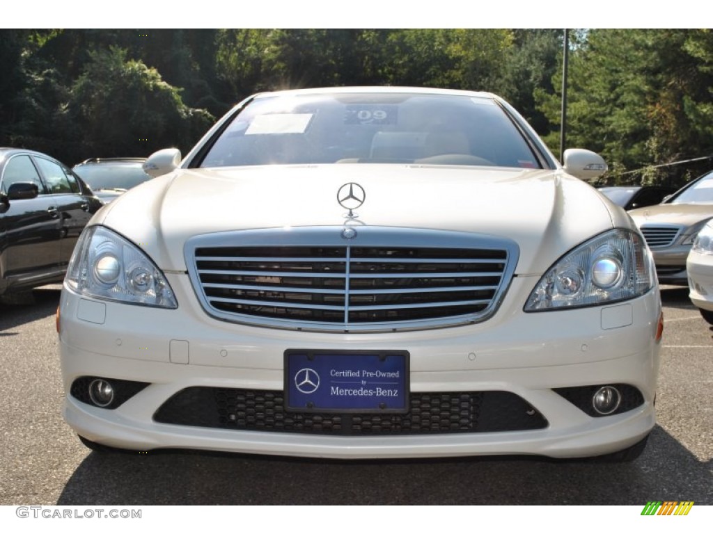 2009 S 550 4Matic Sedan - designo Mystic White / Black/Savanna photo #2