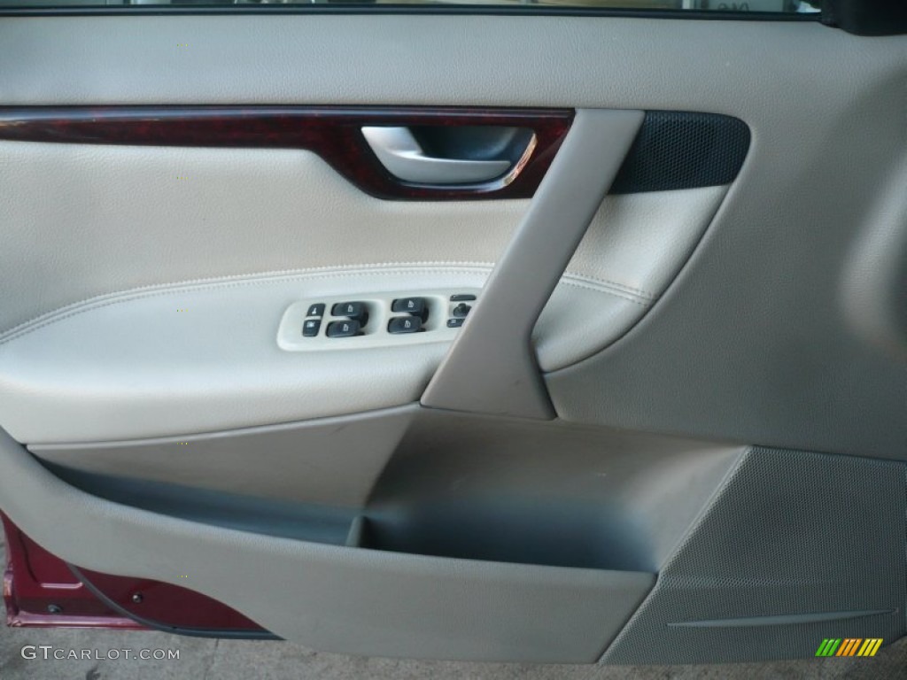 2004 V70 2.4 - Ruby Red Metallic / Beige/Light Sand photo #7