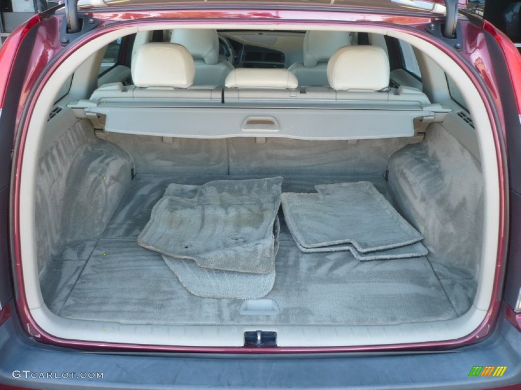 2004 V70 2.4 - Ruby Red Metallic / Beige/Light Sand photo #11