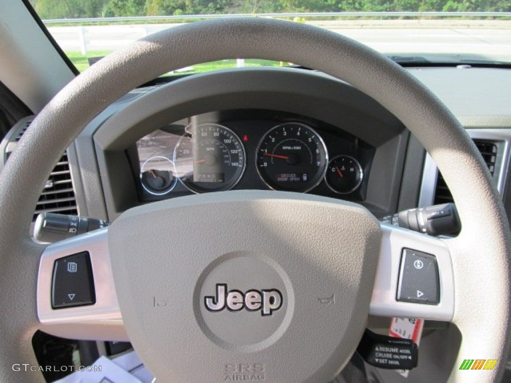 2008 Grand Cherokee Laredo 4x4 - Jeep Green Metallic / Khaki photo #18