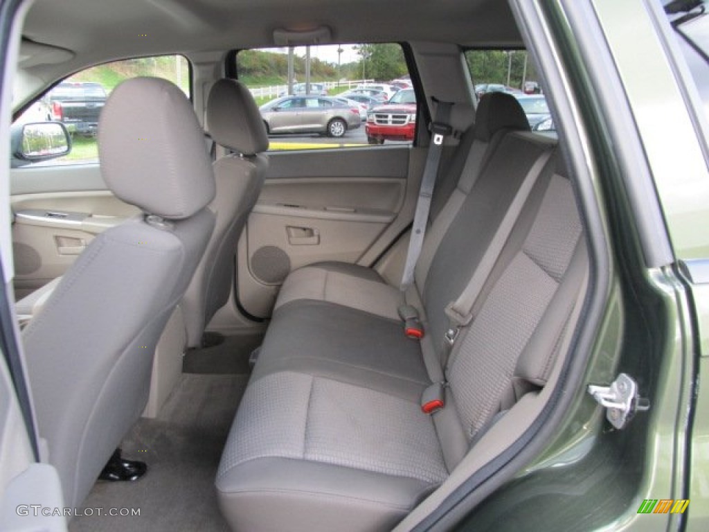2008 Grand Cherokee Laredo 4x4 - Jeep Green Metallic / Khaki photo #19