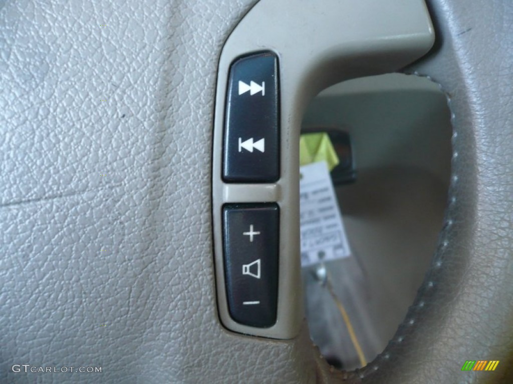 2004 V70 2.4 - Ruby Red Metallic / Beige/Light Sand photo #21