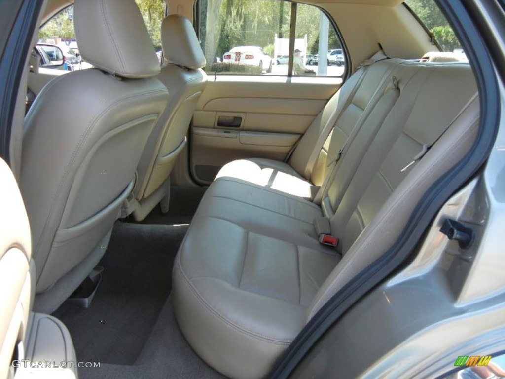 2003 Crown Victoria LX - Arizona Beige Metallic / Medium Parchment photo #15